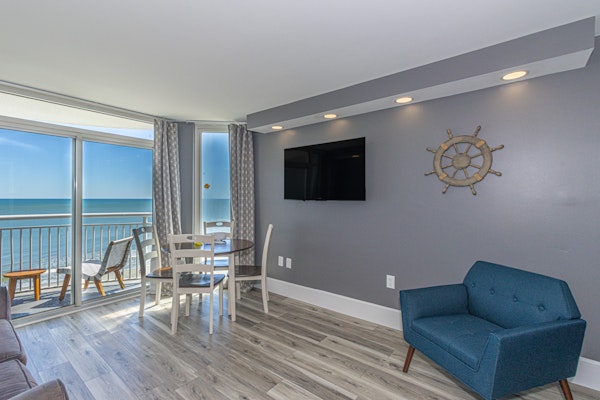 Recently Renovated Oceanfront One Bedroom Suite-Atlantica 803
