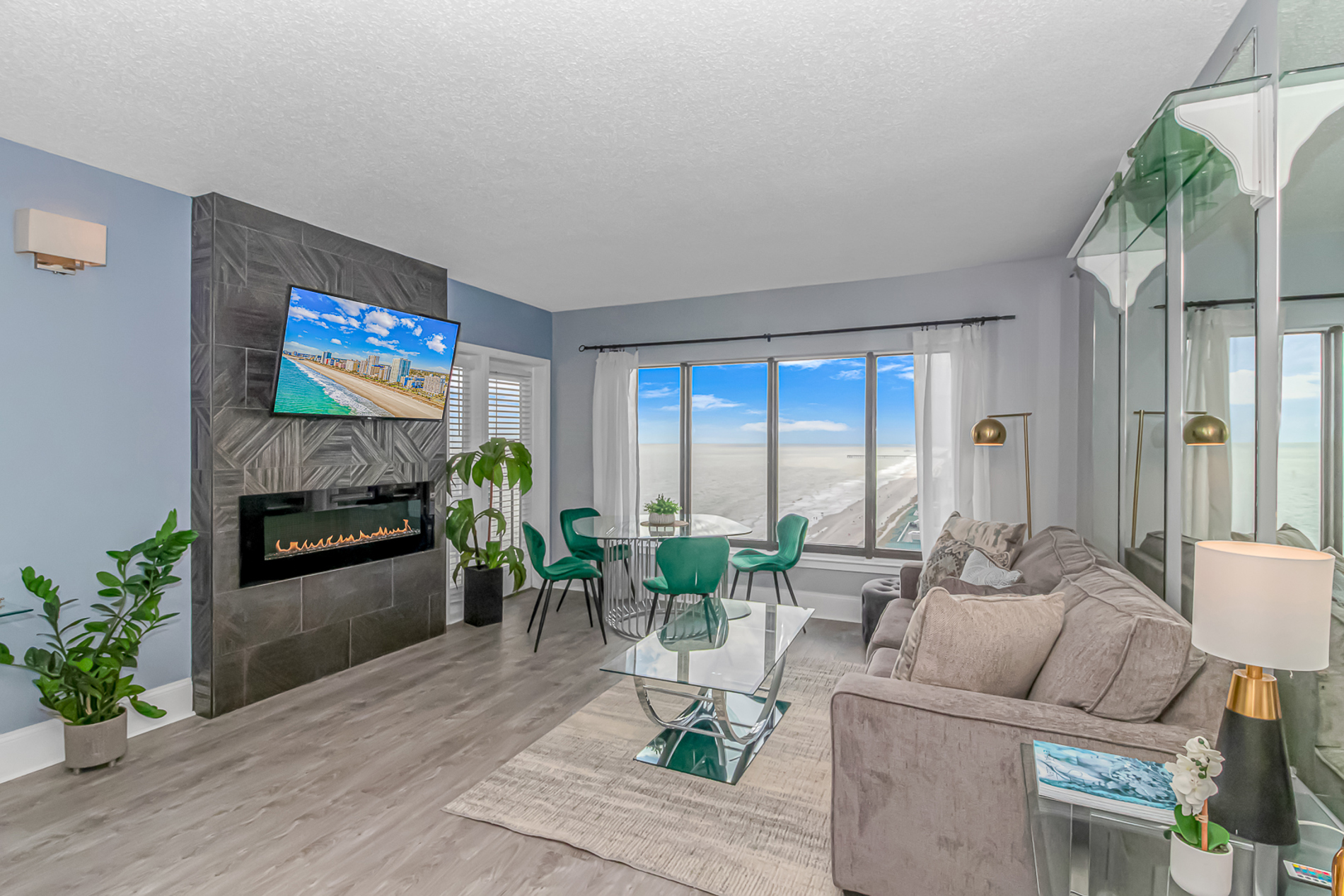 Upscale Luxury Apartment~Palace Resort 2109~