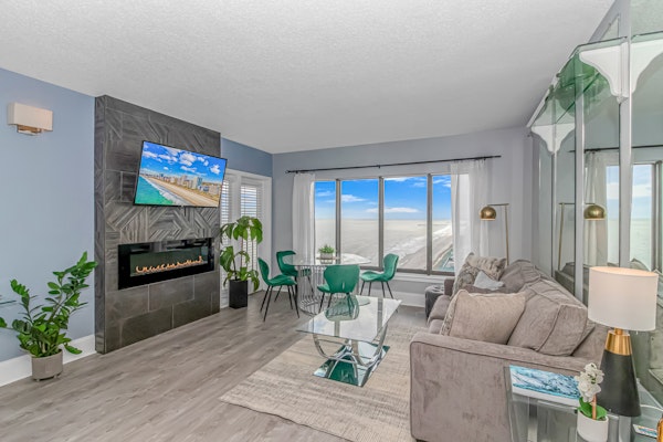 Upscale Luxury Apartment~Palace Resort 2109~