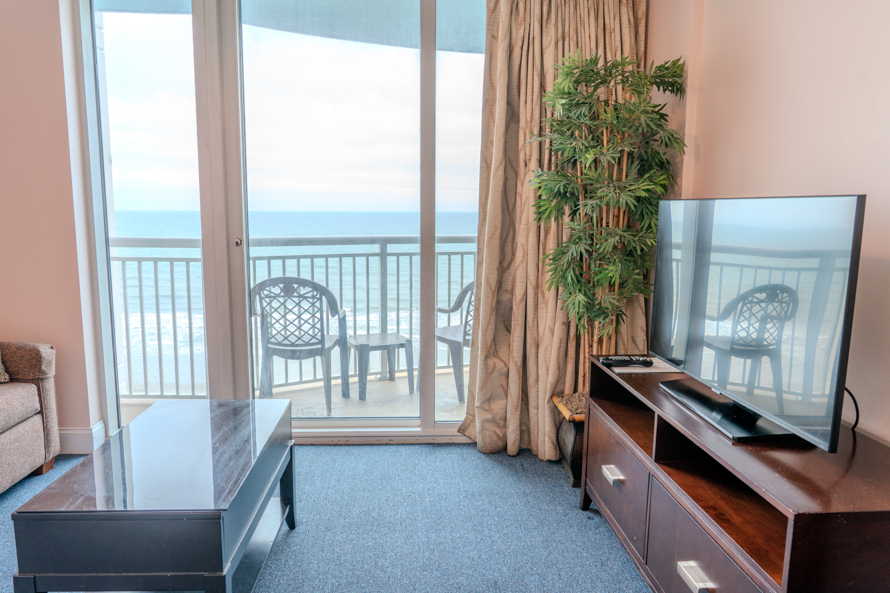 Towers On The Grove 724  Direct Oceanfront Suite  Sleeps 6 guests