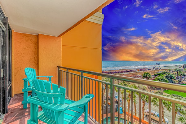 Vibrant Oceanview Retreat for 3! Renovated w/ Arcade Games! Caravelle 510