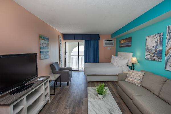 Direct Oceanfront Sea Mist Resort 21105-1 Queen Bed and 1 Sleeper Sofa!