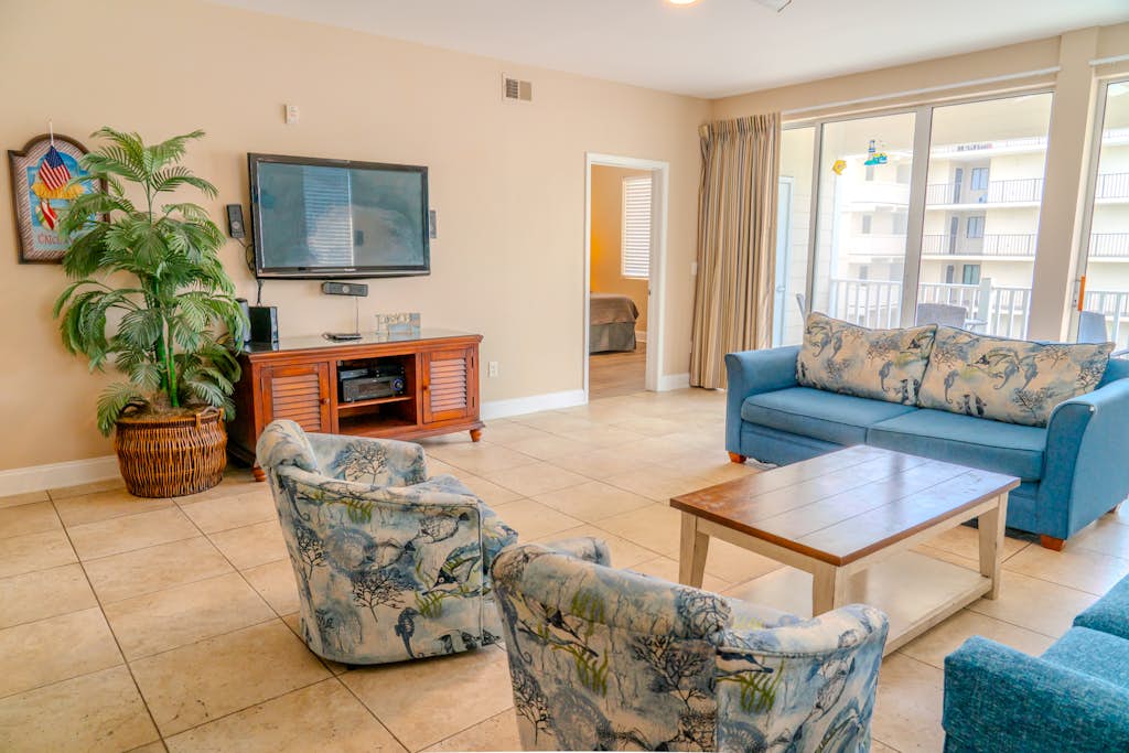 Ocean Breeze Luxury Villas 3D, Nicely Updated!  Across From The Ocean!  Sleeps 18 !