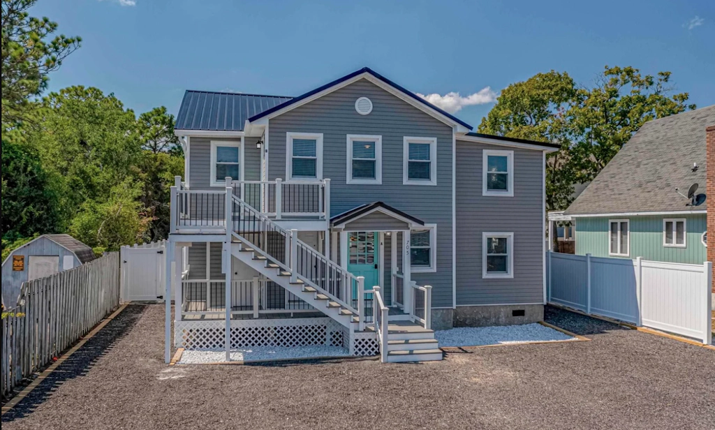 Duplex 705 18th Ave S