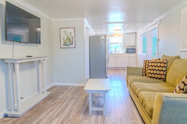 Immaculate Lower Level Apartment With Putting Green and Pool! Pet Friendly! 3 Bedroom- 2 Bath Unit A