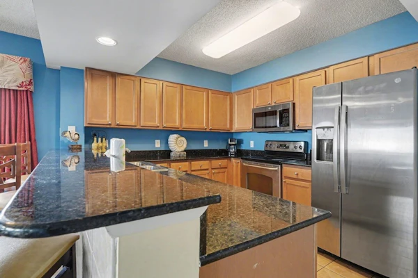 Malibu Pointe Beach Club 606 - Across The Street From The Ocean! Sleeps 14 guests!