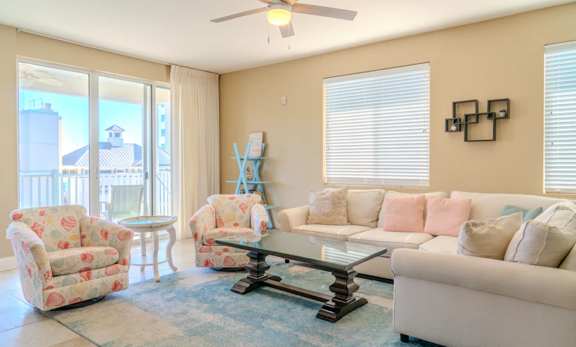 Stunning Ocean Breeze Luxury Villas 4D-Across The Street From The Ocean! Sleeps 10 guests!