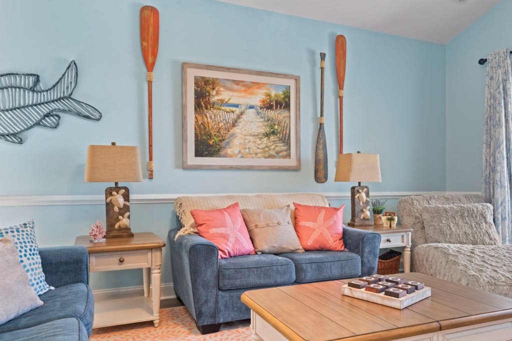 Top Floor 3 Bedroom Condo- Incredible Views of The Golf Course! Magnolia Pointe 301