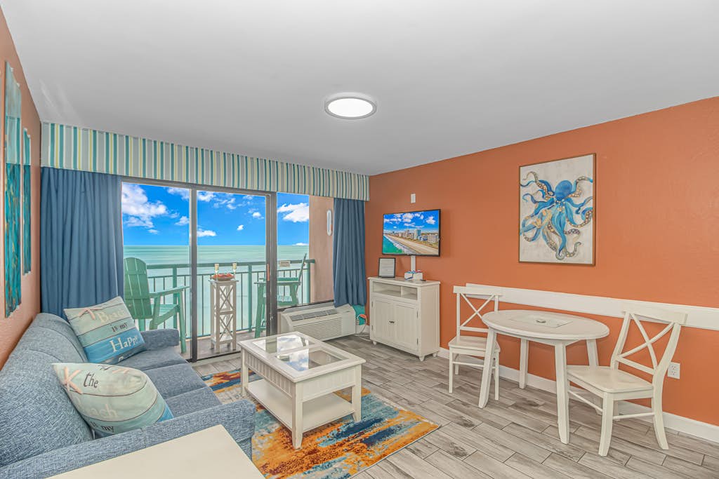 Direct Oceanfront 1 bedroom Condo - Surf's Up Oceanfront Oasis 1416