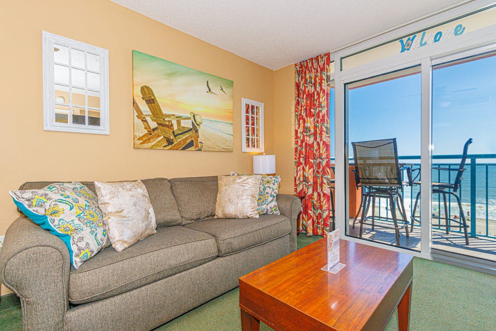 Spacious Oceanfront 2 Bedroom Suite - Sleeps 8! - Roxanne Towers Unit 406