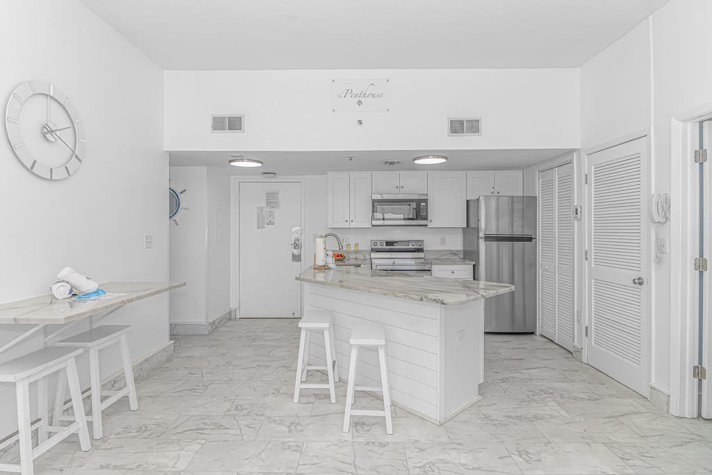 Upscale Penthouse With Incredible Views!  Beautifully Renovated - Palace Resort 2308