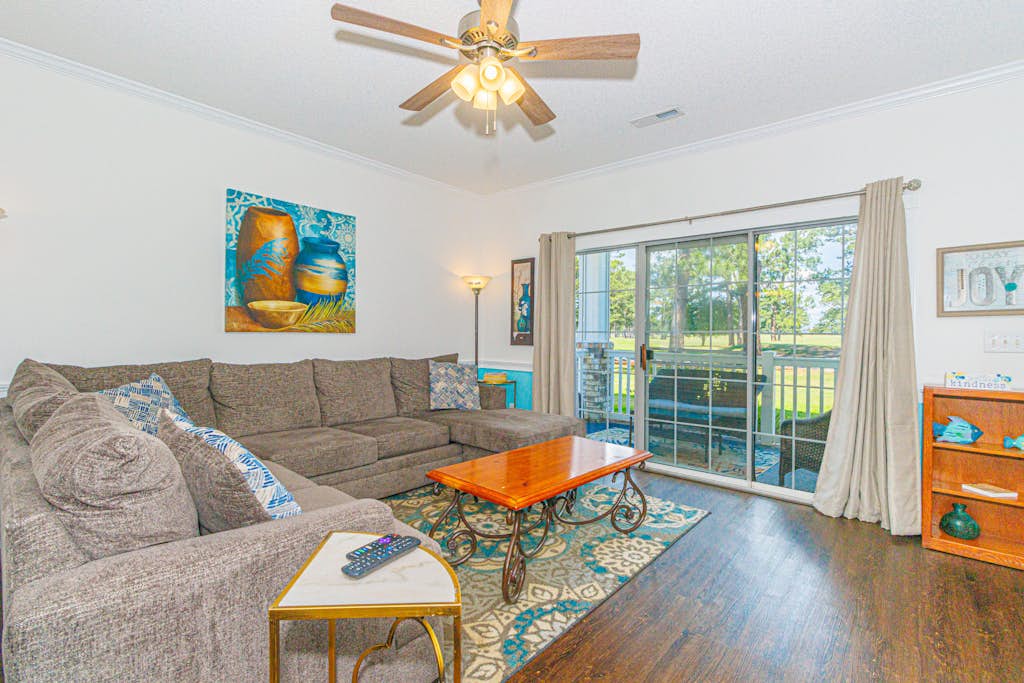 First Floor 2 Bedroom Condo with Golf Course Views-Magnolia Place 101 - Sleeps 6 guests!