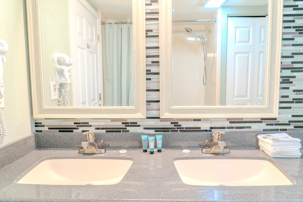 Stunning Oceanfront Condo with Incredible Amenities- Beach Colony 903