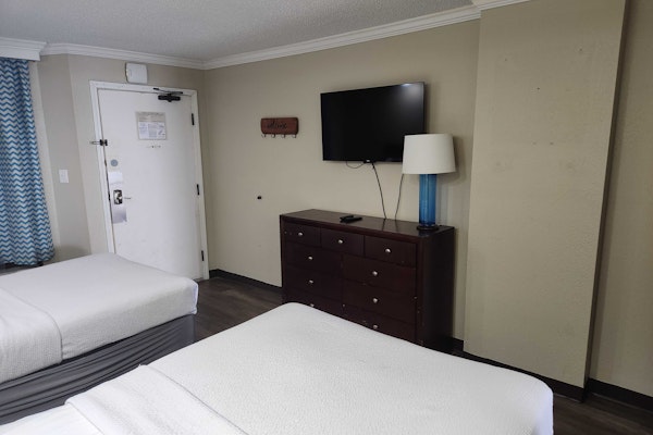 Direct Oceanfront 1 Bedroom with Stunning Views! Caravelle 841