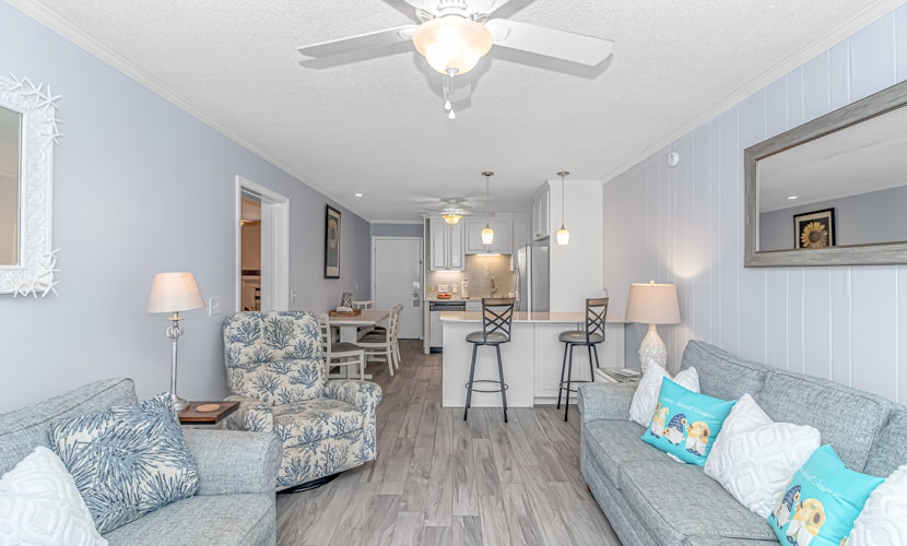 Breathtaking 2 Bedroom Condo with Ocean Views! Sleeps 5! 2B