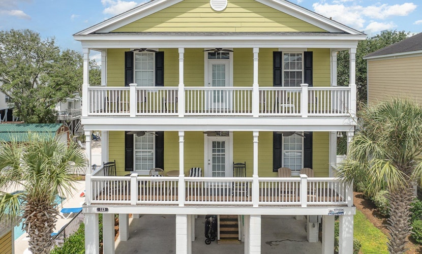 Captivating 4 bedroom House with Double Balconies and a Community Pool-Angler Villas 3