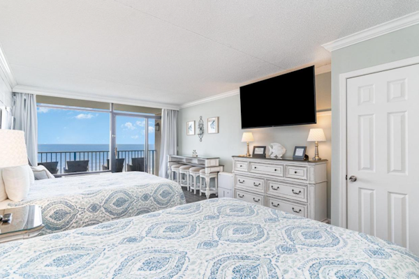 Completely Renovated Oceanfront Studio! Sand Dunes 2542