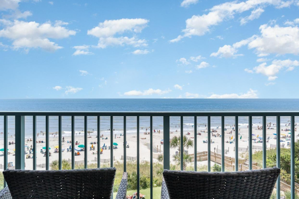 Completely Renovated Oceanfront Studio! Sand Dunes 2542