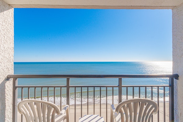 Spacious 1 Br Condo- Stunning Oceanfront Views-Landmark 1434