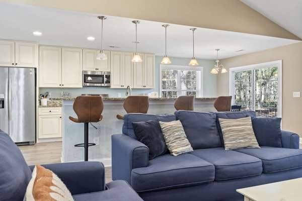 Marina's Edge in Murrels Inlet! Pet Friendly, Fenced in Yard! Perfect for 8!