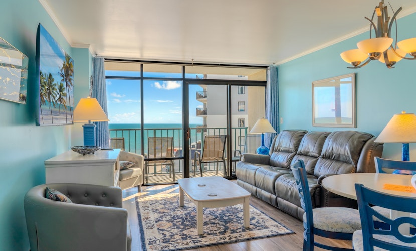 Two Bedroom Ocean View, Perfect for 8 Guests! Sand Dunes 1245 & 1246