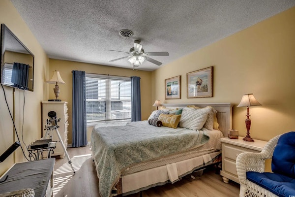 2 Bedroom Condo - Just Blocks from the Beach! Dunes Crest A-2