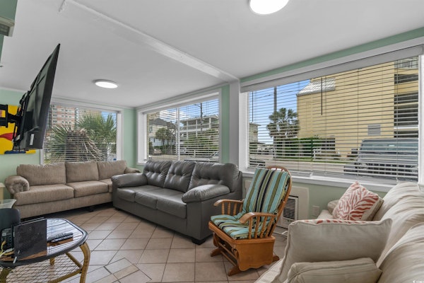 Spacious 2 Bedroom Condo for up to 8 Guests! Hartford Inlet 100