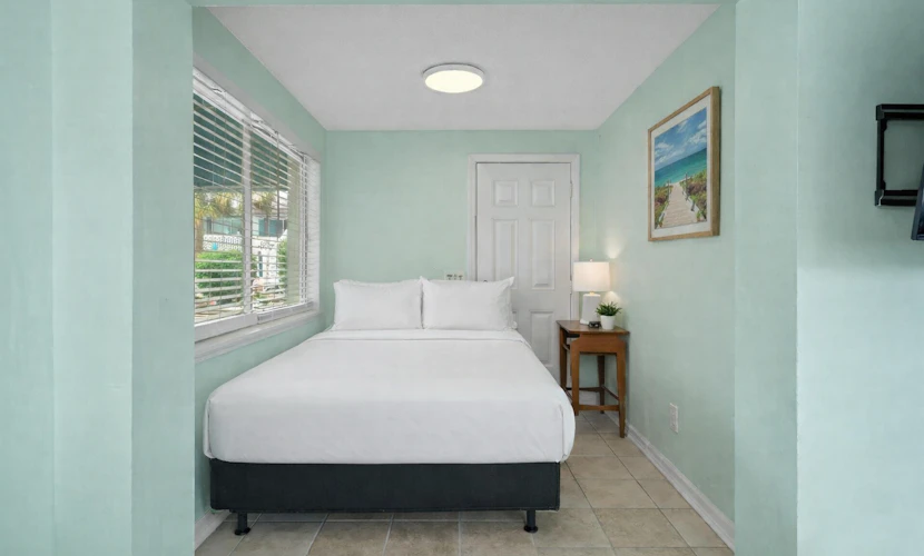 Spacious 2 Bedroom Condo for up to 8 Guests! Hartford Inlet 100