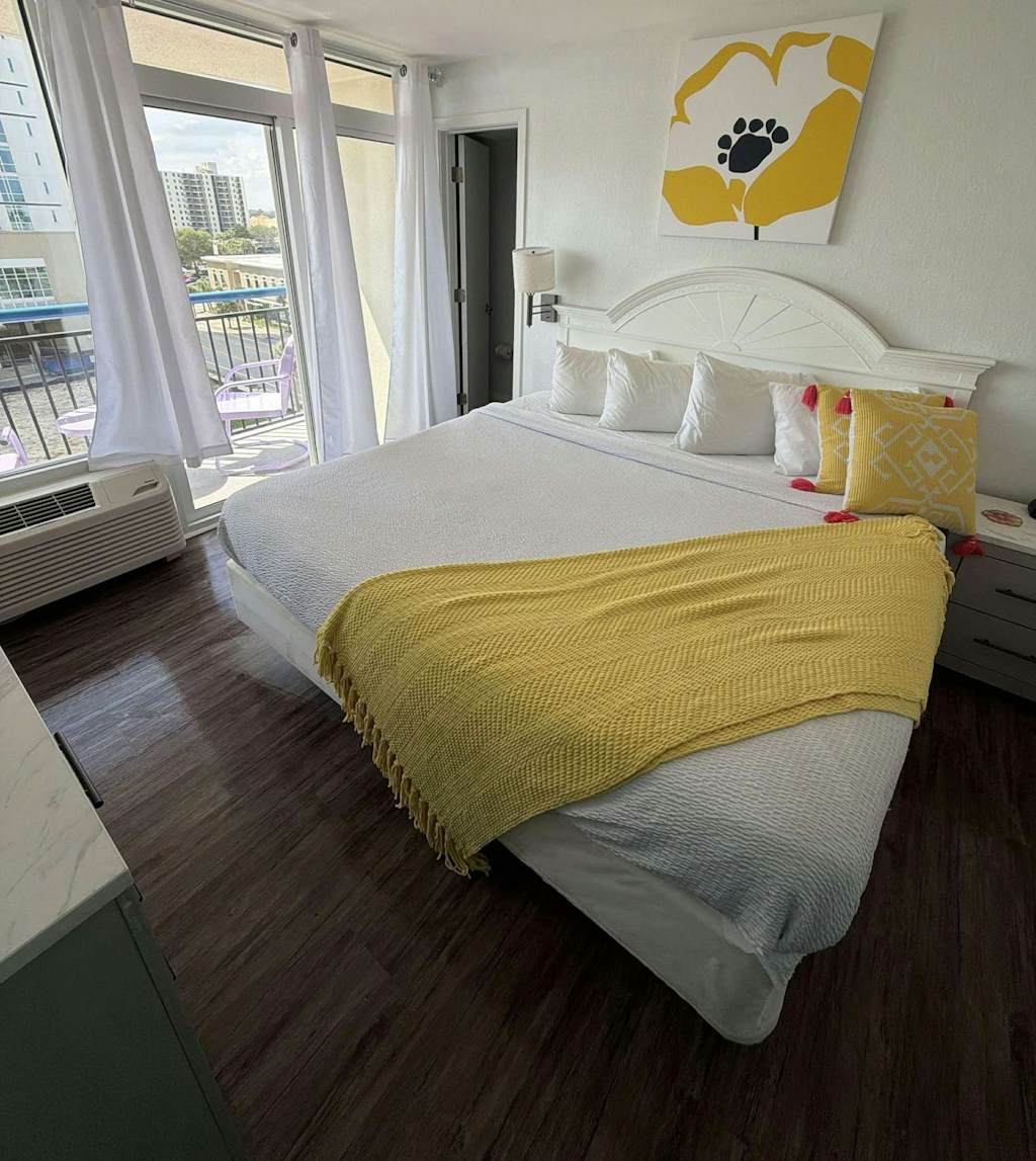Coastal King Suite-Ocean Views-Boardwalk 640