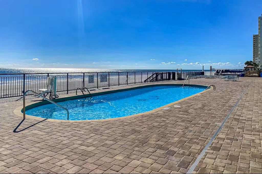 Royal Garden Resort 1514