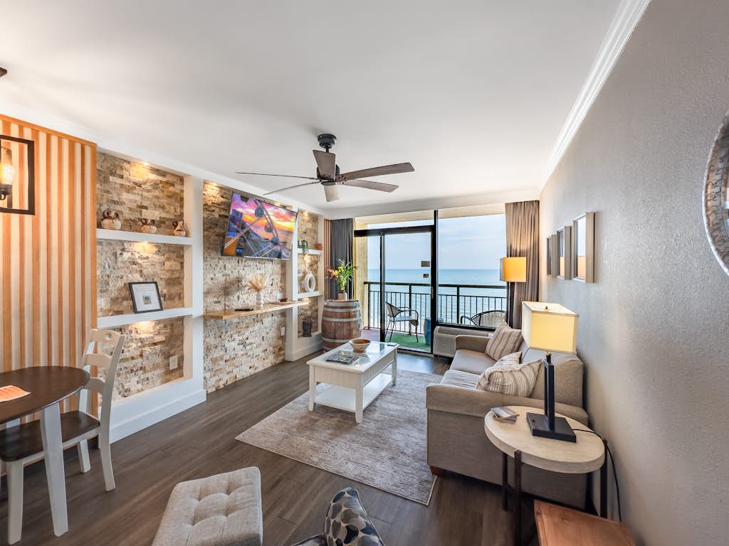 Gorgeous Renovated & Nautical Oceanfront Condo! Caravelle 937