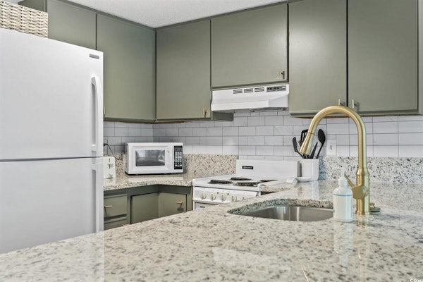 Cozy Updated 1BR at Myrtle Beach Resort! Five Seasons 4302