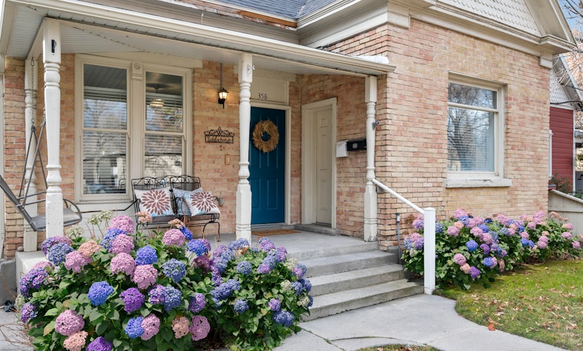 Timeless 1890s Bungalow Steps to Downtown