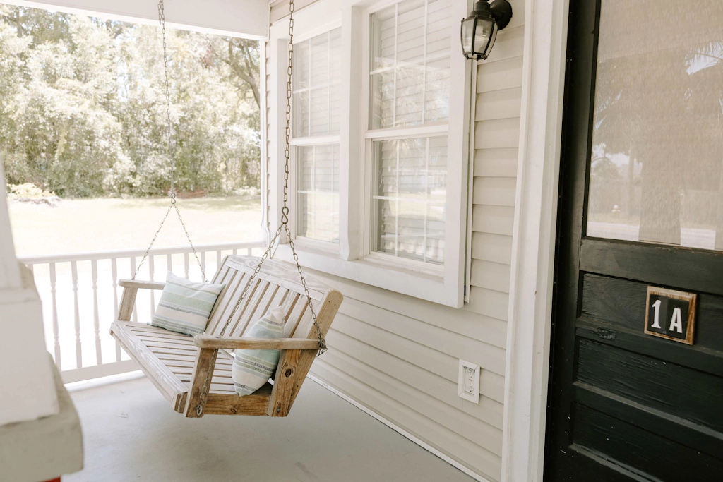 Charming Charleston Bungalow Near Downtown w/ WiFi and AC