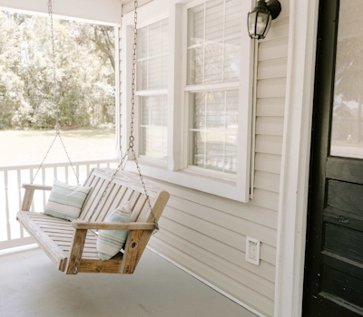 Charming Charleston Bungalow Near Downtown w/ WiFi and AC