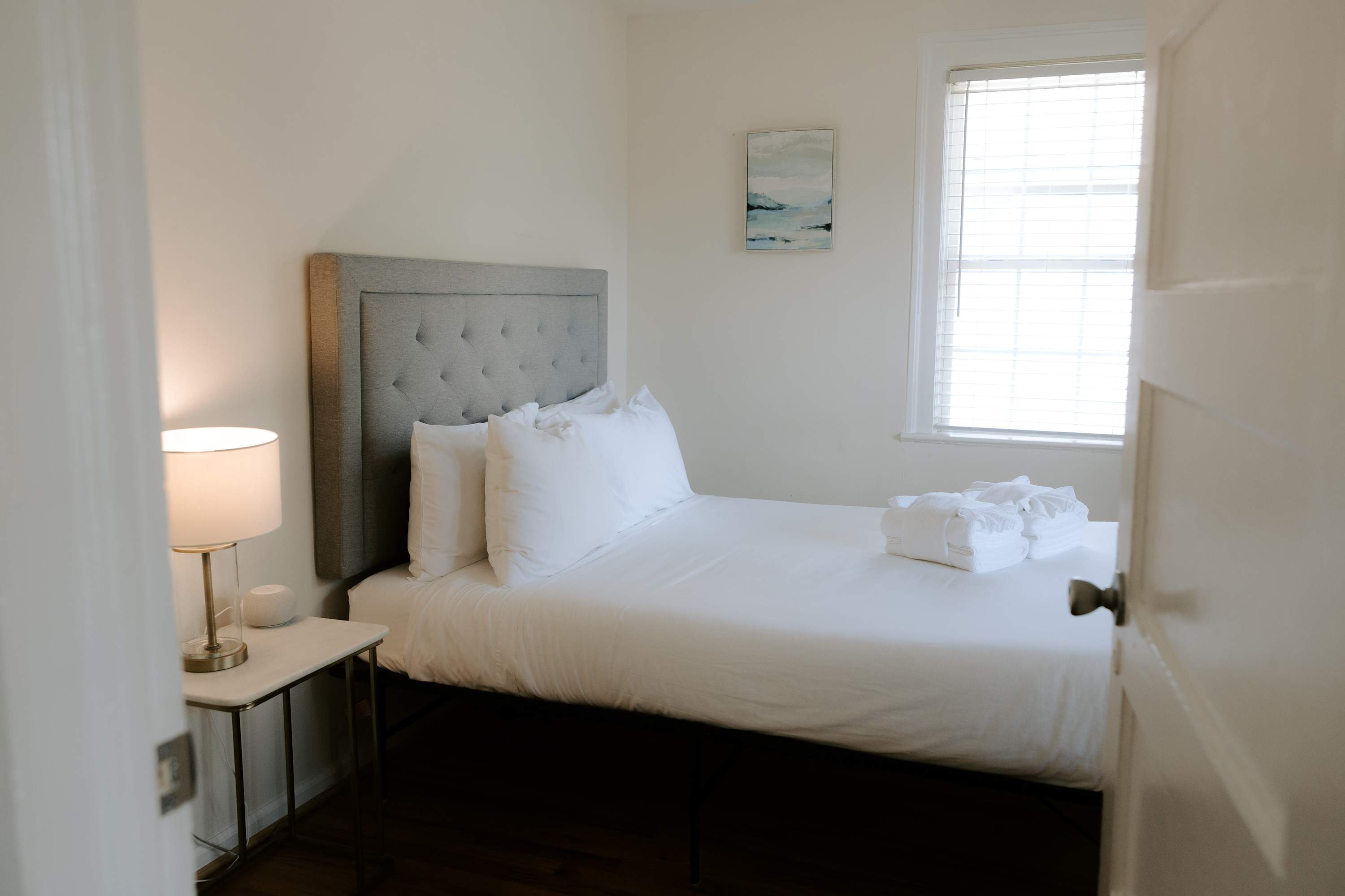 The Emerson Bungalow Private Retreat Near Park