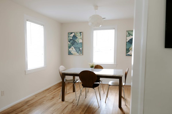 The Emerson Bungalow Private Retreat Near Park