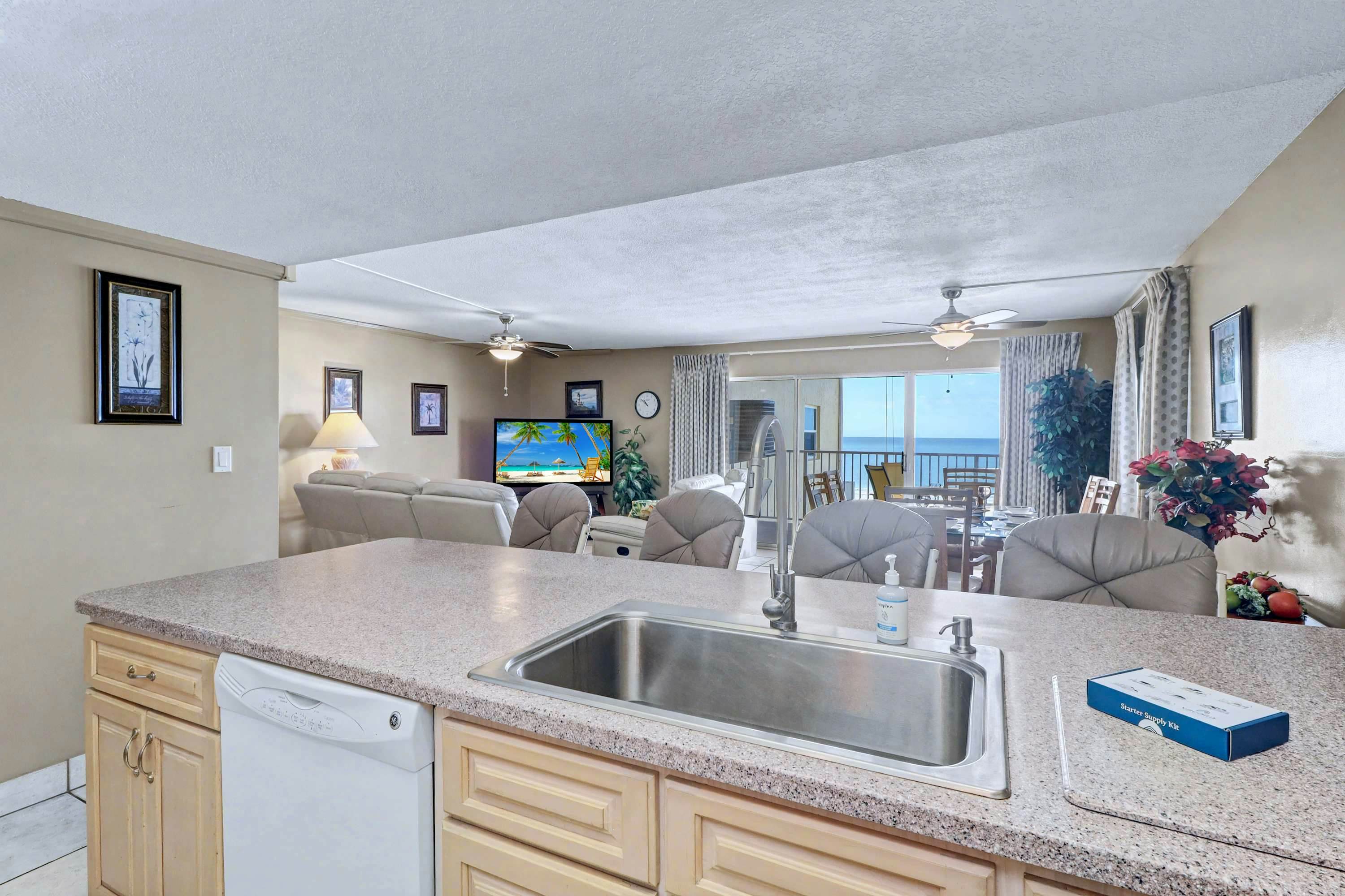 Gulf-Front Condo with Pool & Stunning Sunset Views