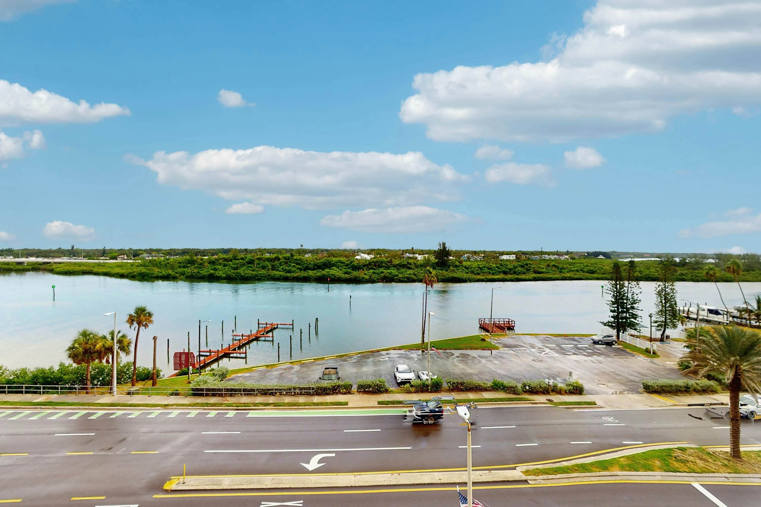 Gulf-Front Condo with Pool & Stunning Sunset Views