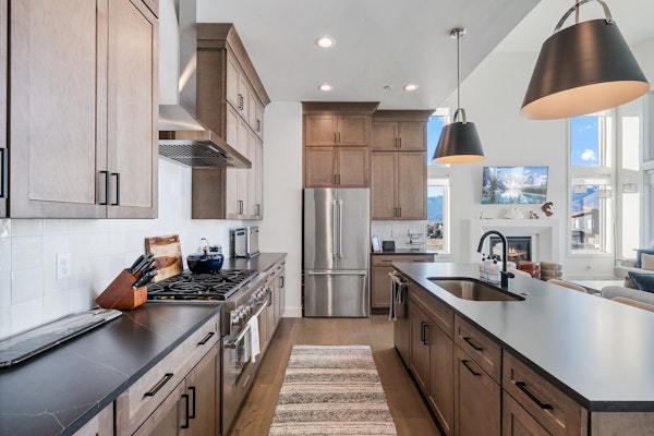 Red Ledges Abajo Peak Escape, Min 90 Day Stay