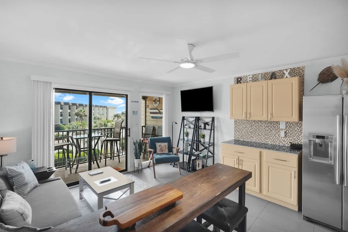 Hilton Head Hideaway: Renovated 1BR Ocean Villa A205