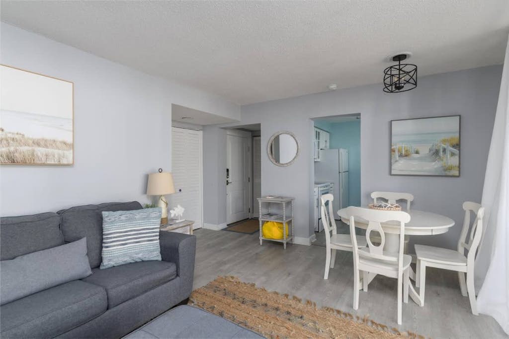 Make vacation memories at this South Hilton Head Island Beach location. Close to the best of Hilton Head. Easy walk or bike ride to Coligny Square, Beach, Shops, and Restaurants.  Close to the pool.
