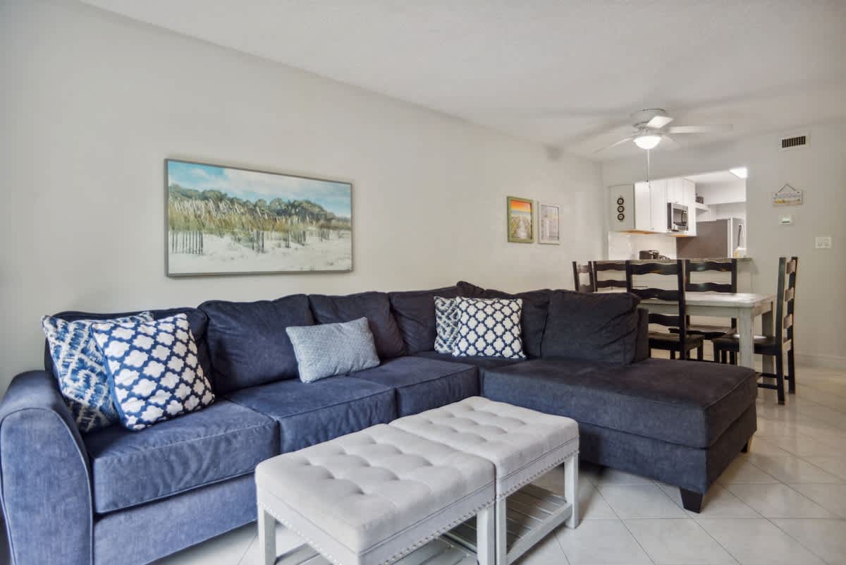 Xanadu Villa D3 - South Forest Beach Steps to Pool