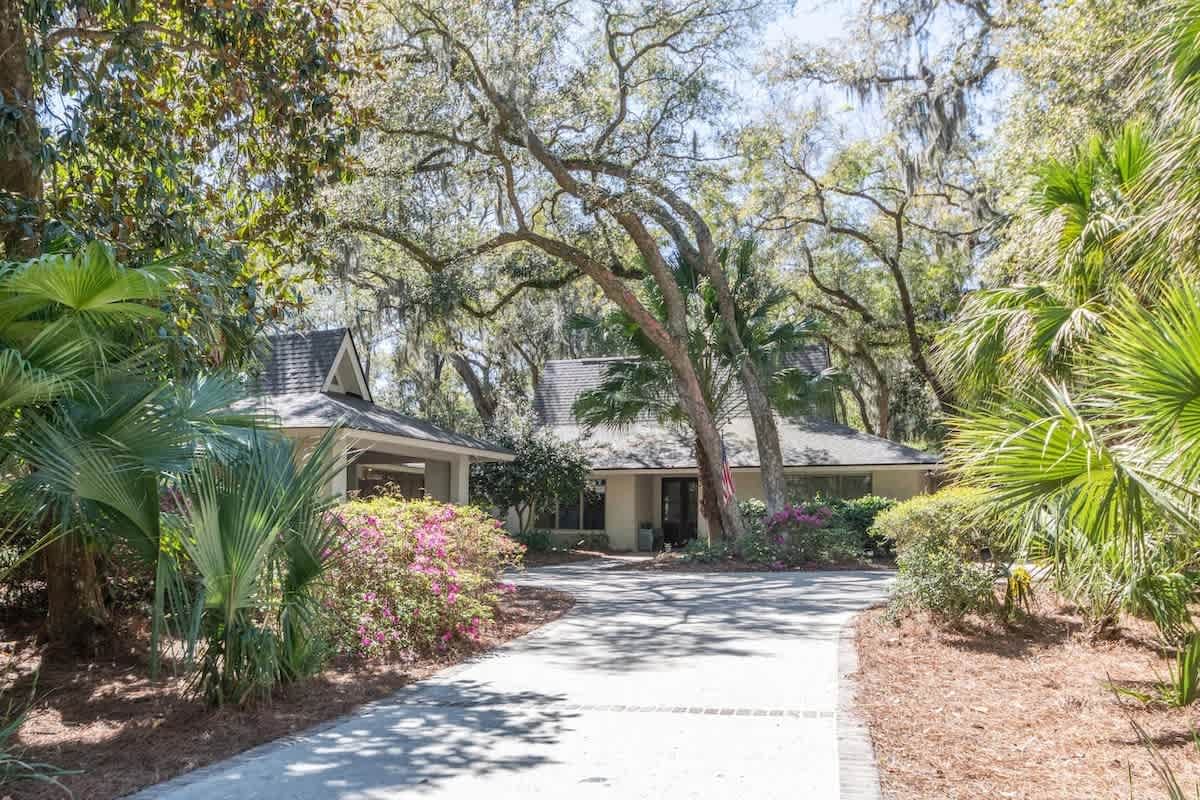 Sea Pines Hidden Gem: 2 King Masters & Jacuzzi