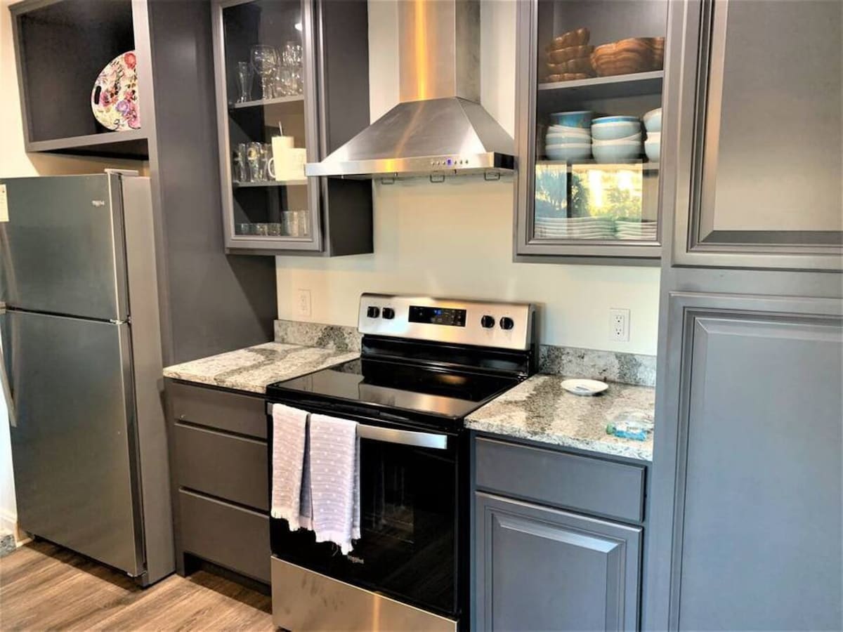 Admiral's Row Villa 140 - Only Steps from the Beach