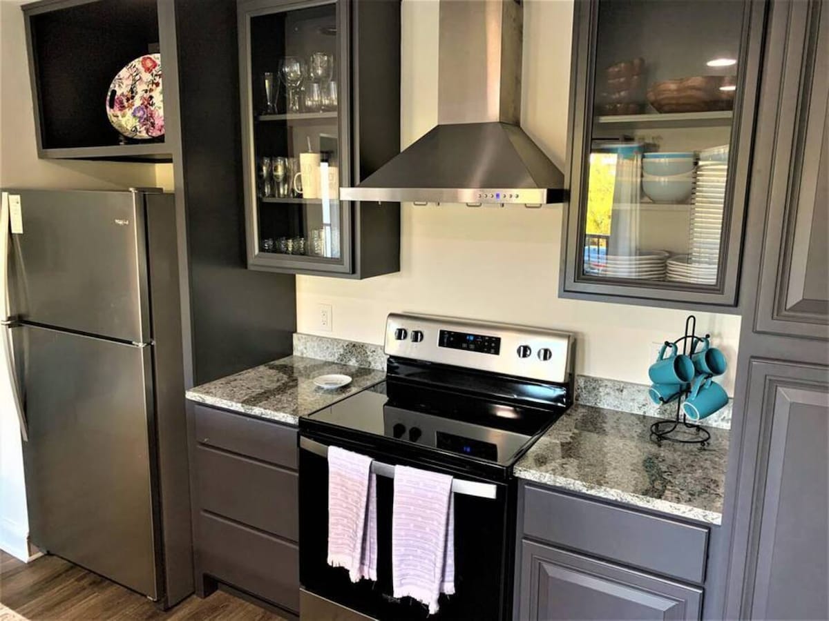 Admiral's Row Villa 140 - Only Steps from the Beach