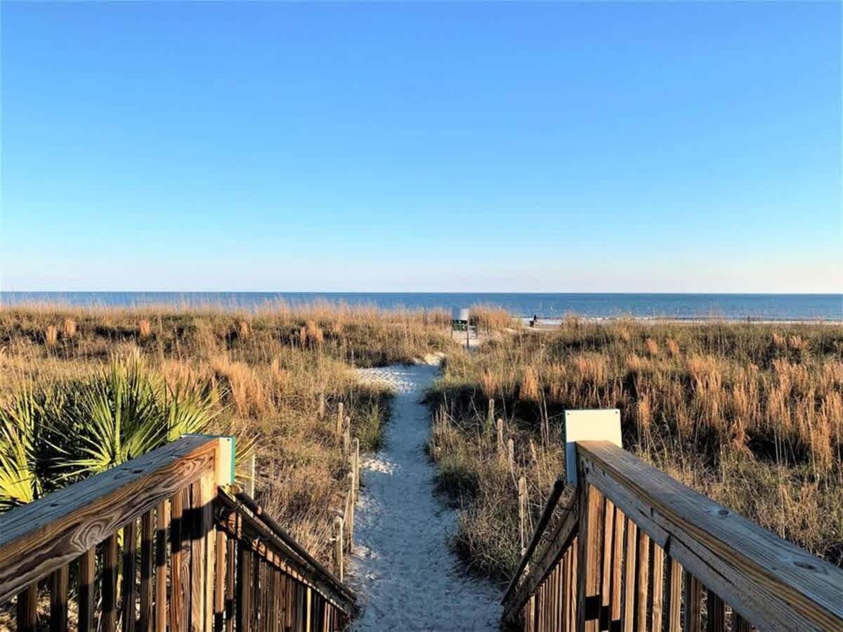 Modern Beachfront Bliss: 2BR/2BA Luxury Villa