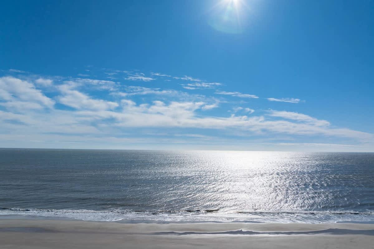 Modern Beachfront Bliss: 2BR/2BA Luxury Villa