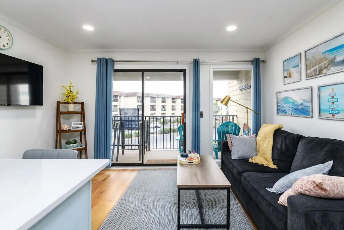 Ocean Villa B205: Newly Renovated Resort Living