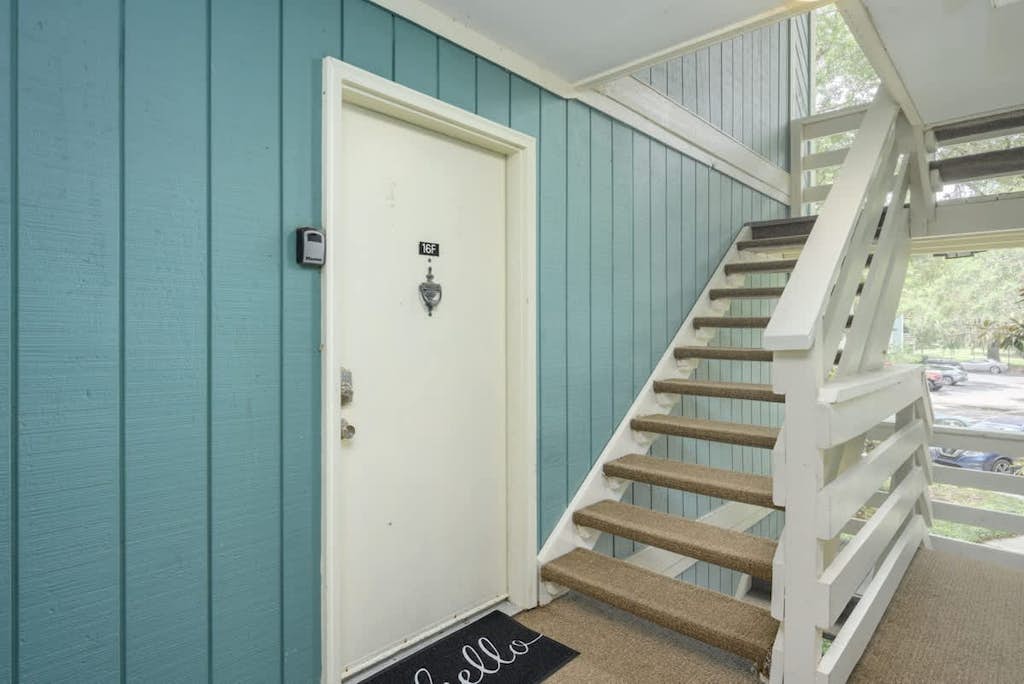 Experience the ultimate Hilton Head getaway in this newly renovated 2BR/2BA villa. Located in the gated Fiddler's Cove, you are just a short walk from the pristine sands of Folly Field Beach. Enjoy a modern kitchen with quartz countertops, brand-new stainless steel appliances, and a primary suite featuring a luxurious rain shower. On-site amenities include two large pools, a hot tub, tennis, and pickleball courts. Perfect for families looking for comfort, security, and coastal charm.
